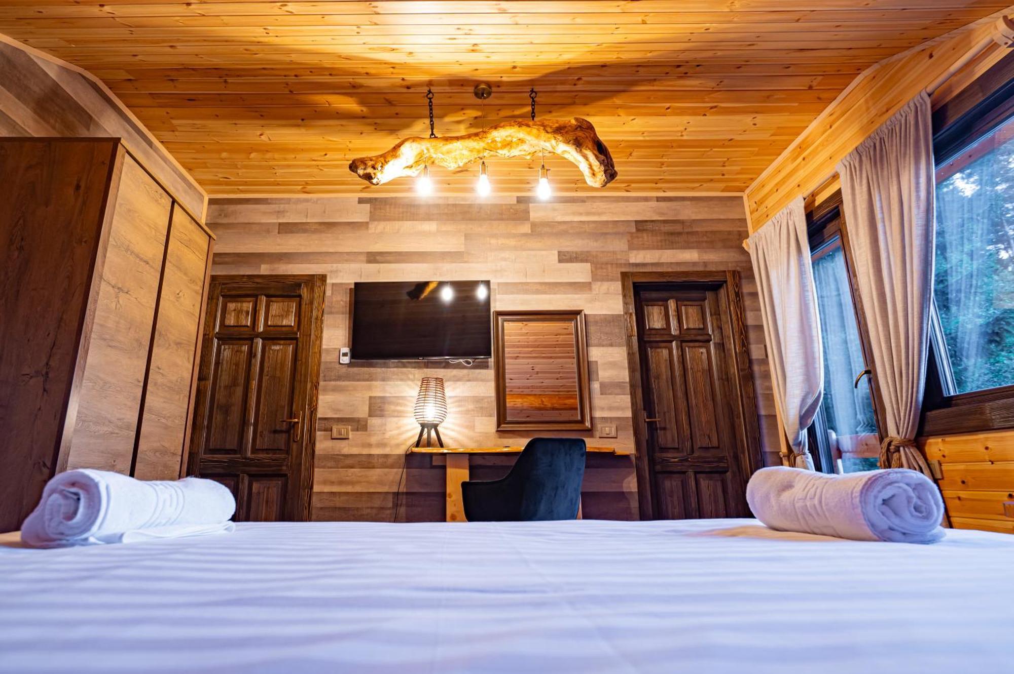 Q Chalet ساتْشيلي الغرفة الصورة